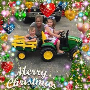 Meet your Posher, Debbie